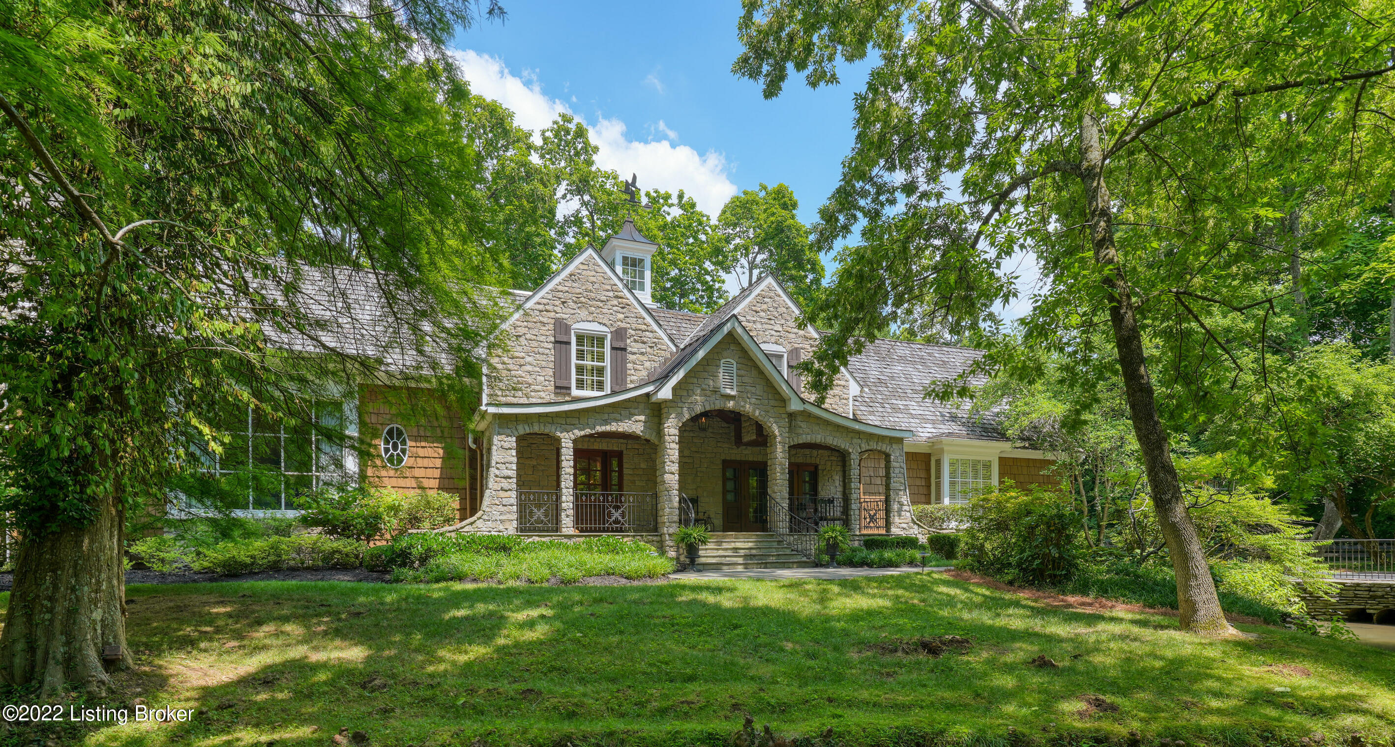 Property Photo:  12203 Lucas Ln  KY 40223 