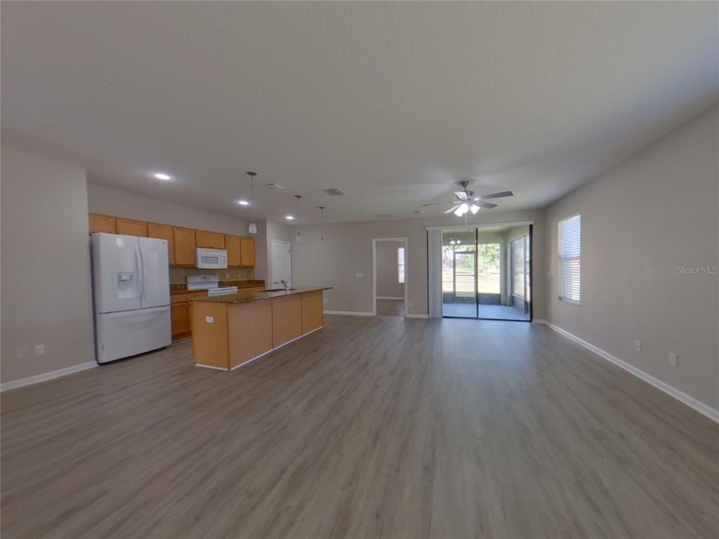 Property Photo: 2907 Casabella Drive FL 34744