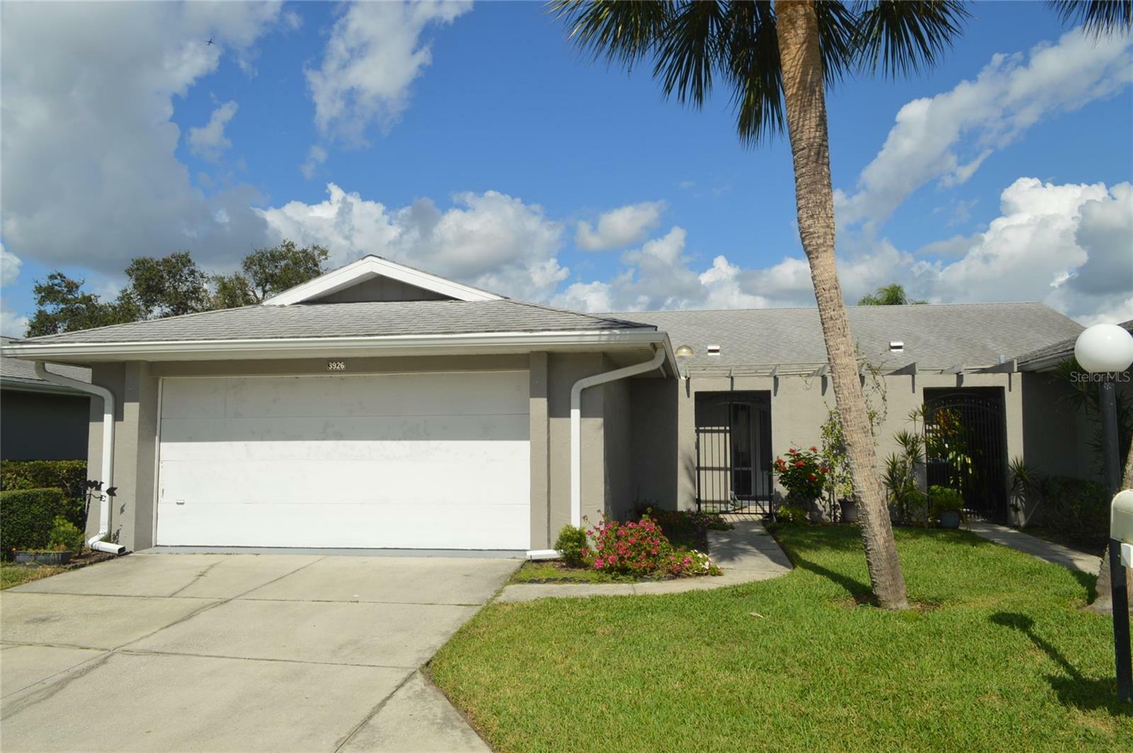 Property Photo: 3926 Center Gate Circle 18 FL 34233