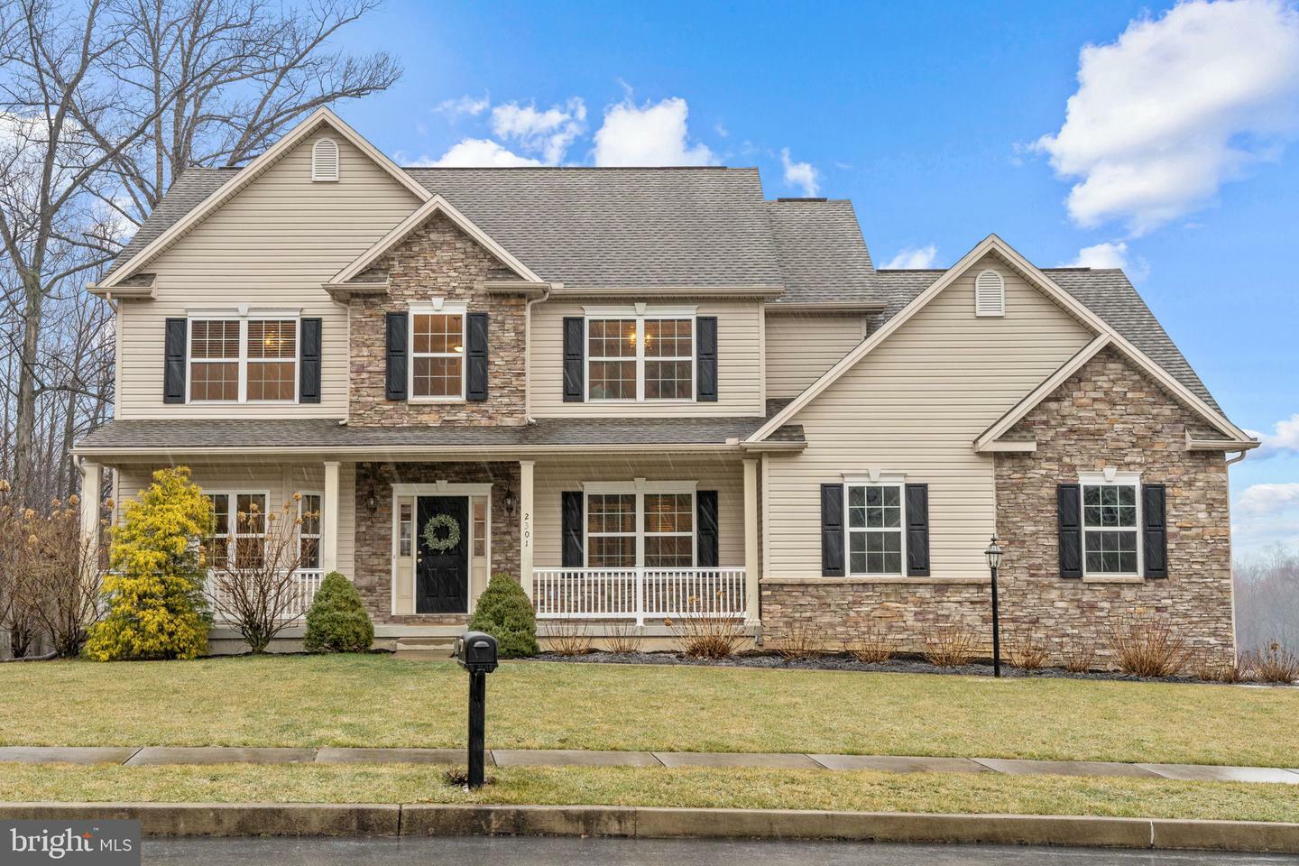 2301 Chatham Way  Harrisburg PA 17110 photo