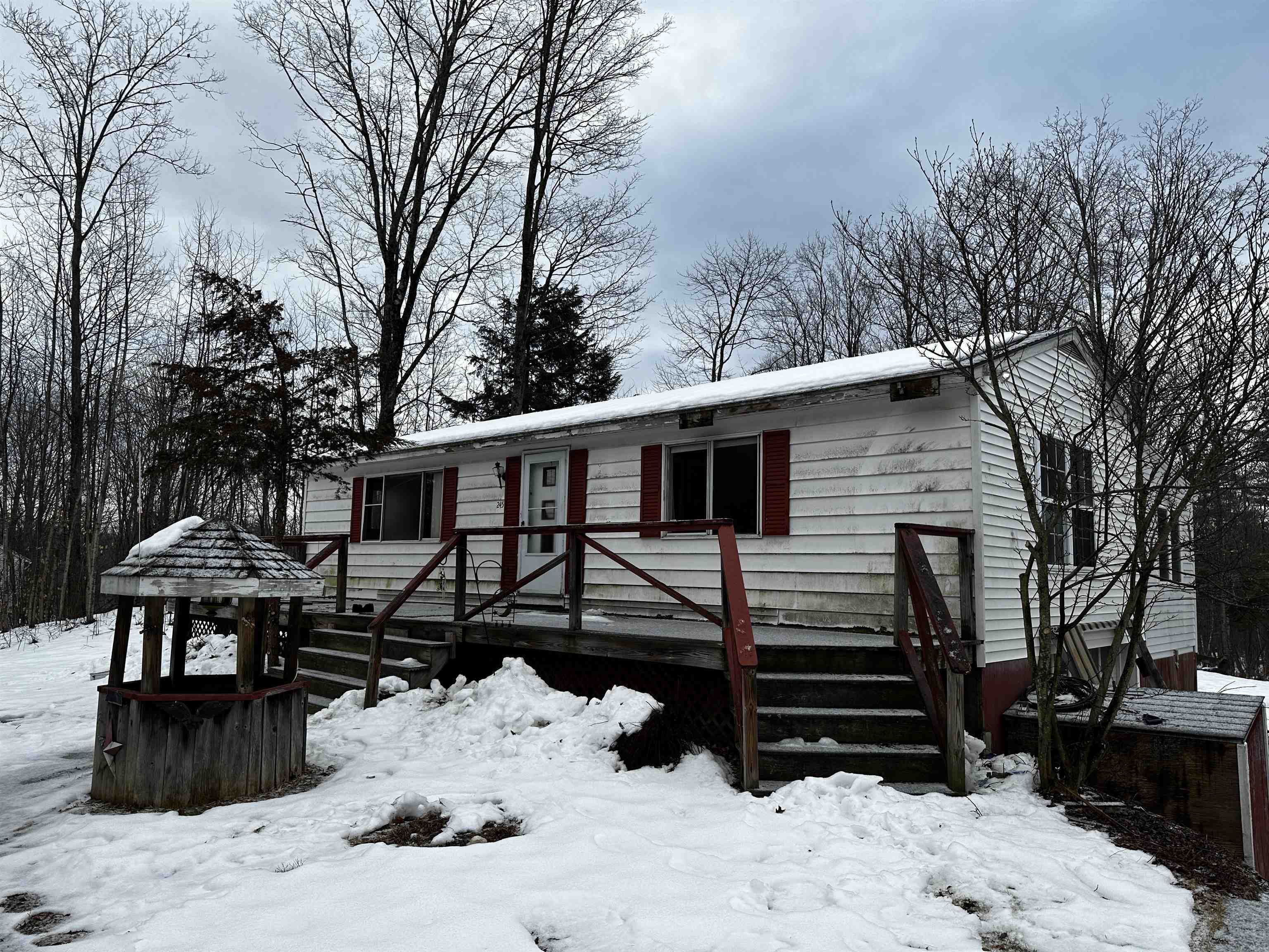 Property Photo:  245 Fremont Road  NH 03873 