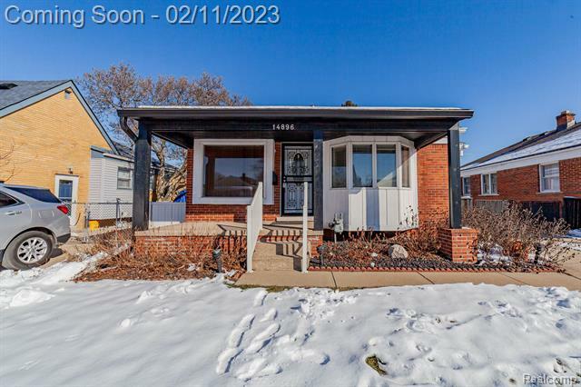 Property Photo:  14896 Arlington Avenue  MI 48101 