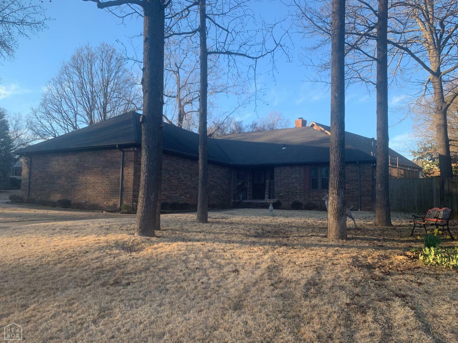 Property Photo:  700 Oak Hollow Lane  AR 72401 