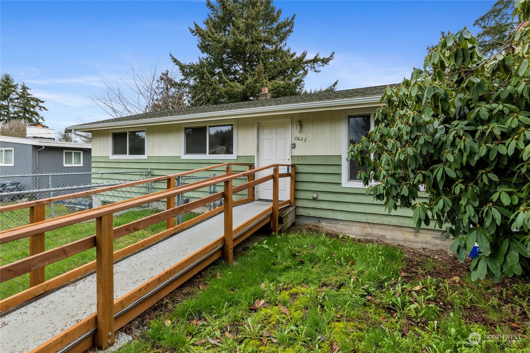 Property Photo: 13622 28th Place S WA 98168