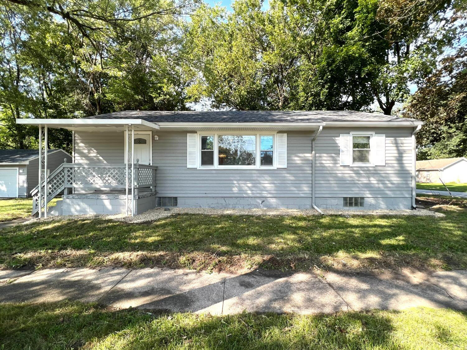 Property Photo:  5174 Independence Avenue  IN 46368 
