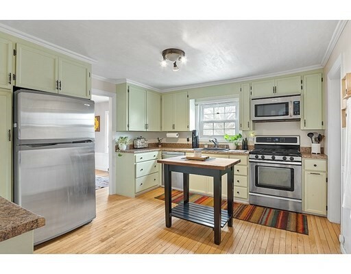 Property Photo:  114 Manchester St  MA 01453 