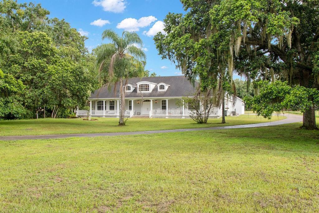 Property Photo:  4050 Reaves Road  FL 34746 