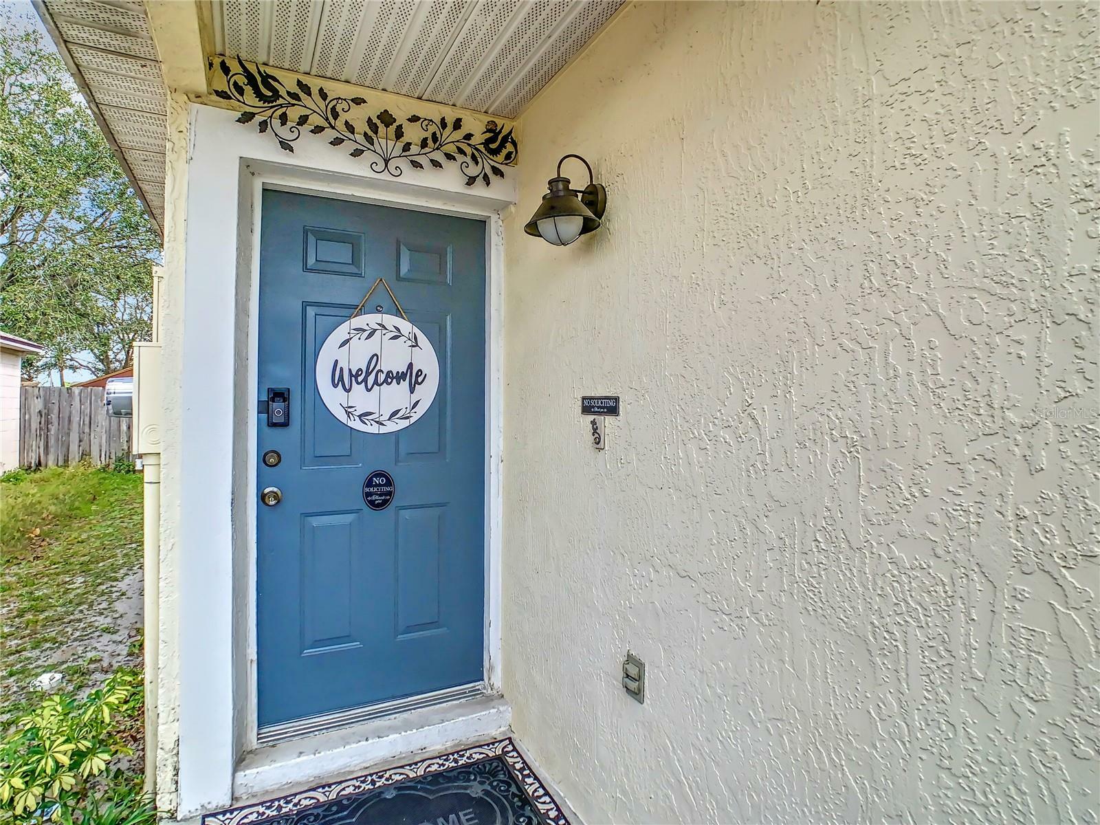 Property Photo:  1052 Vista Palma Way  FL 32825 