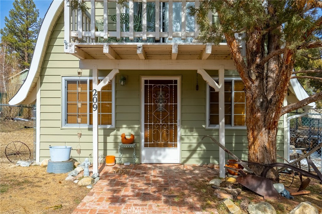 Property Photo:  209 Gilroy Drive  CA 92314 