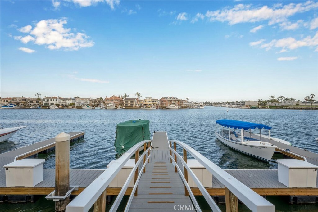Property Photo: 17130 Bluewater Lane 149 CA 92649
