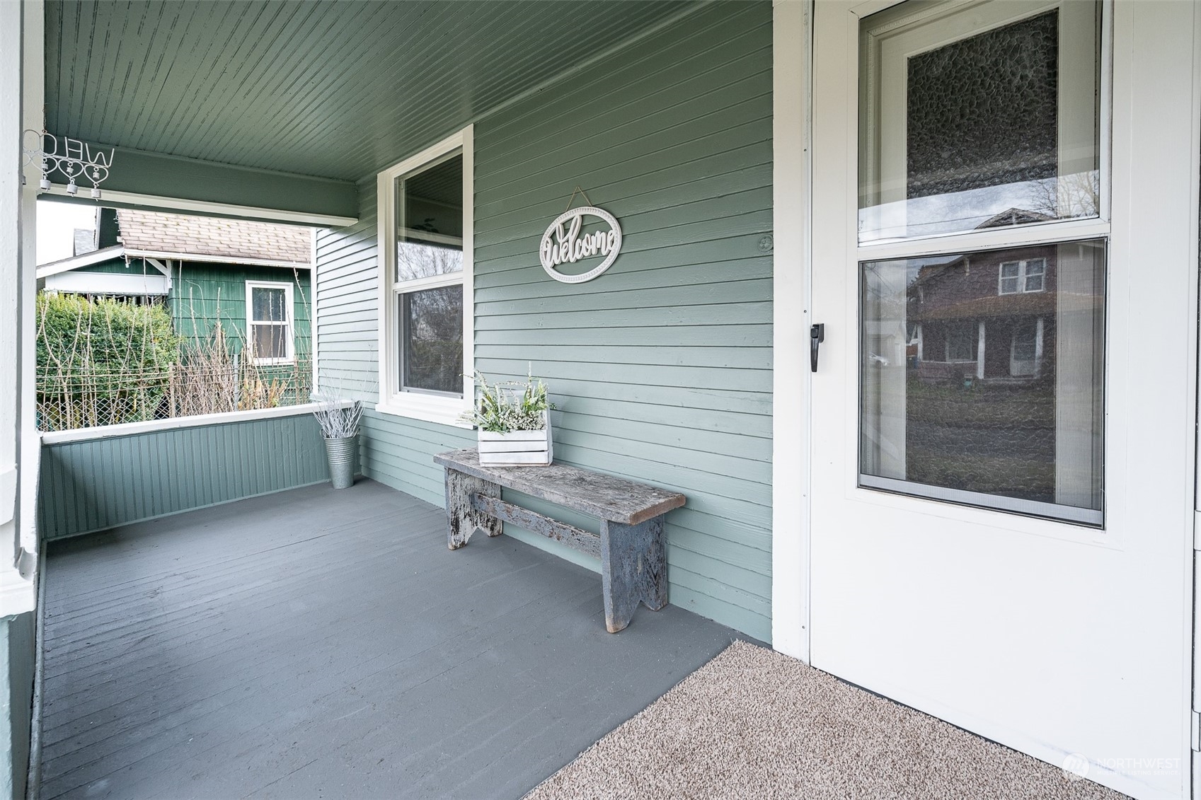 Property Photo:  812 W Pine Street  WA 98531 