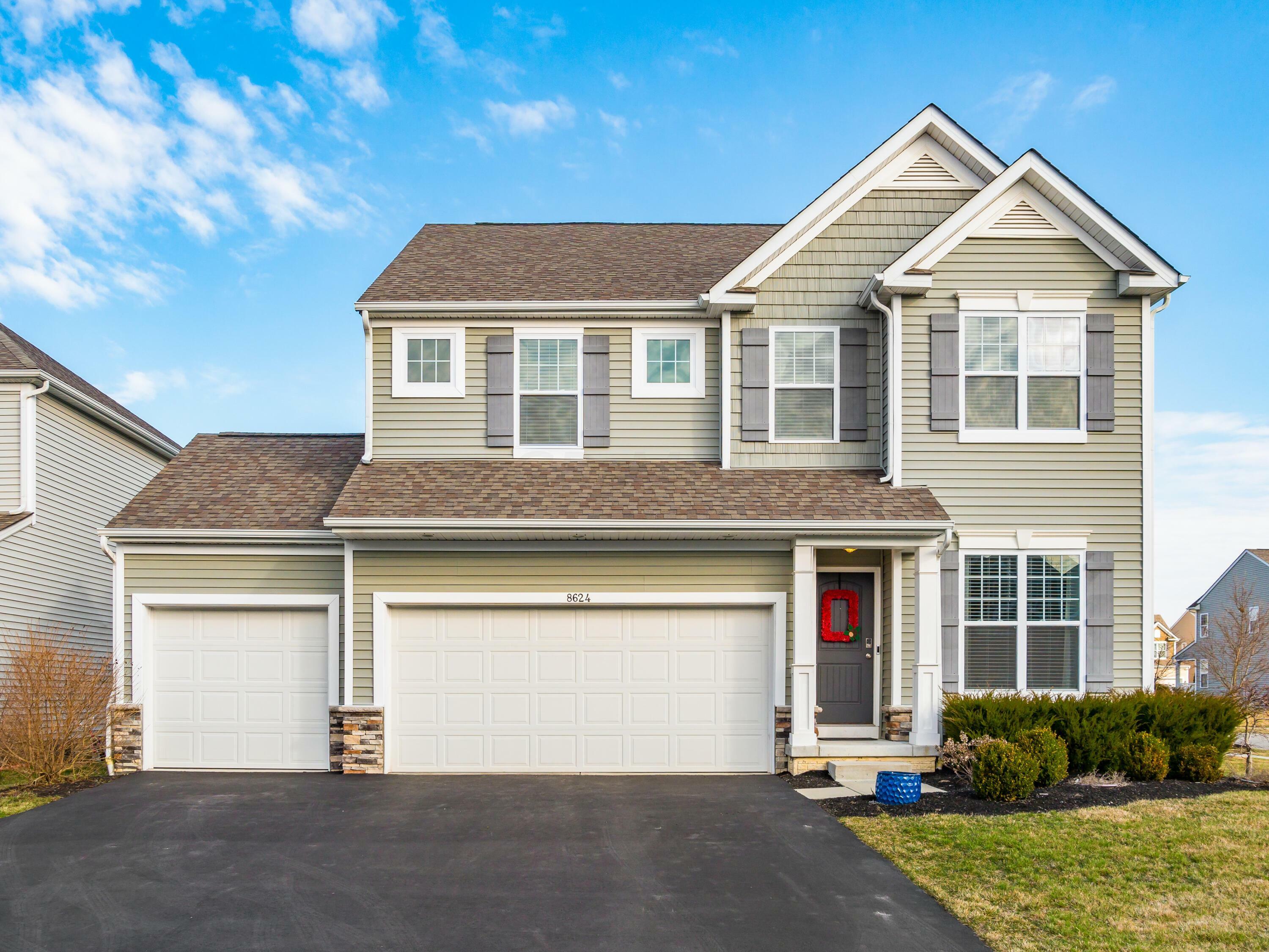 Property Photo: 8624 Crooked Maple Drive OH 43004