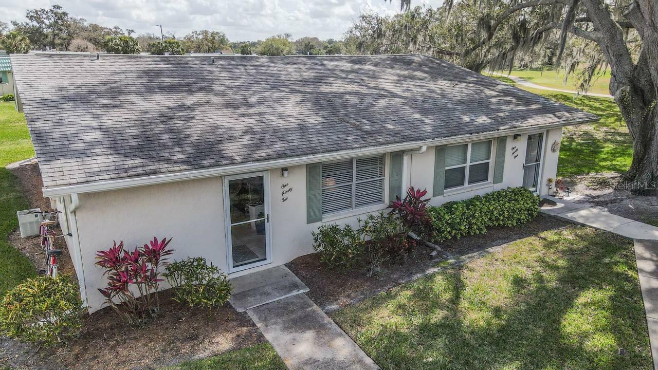 Property Photo:  2202 Clubhouse Drive 192  FL 33573 