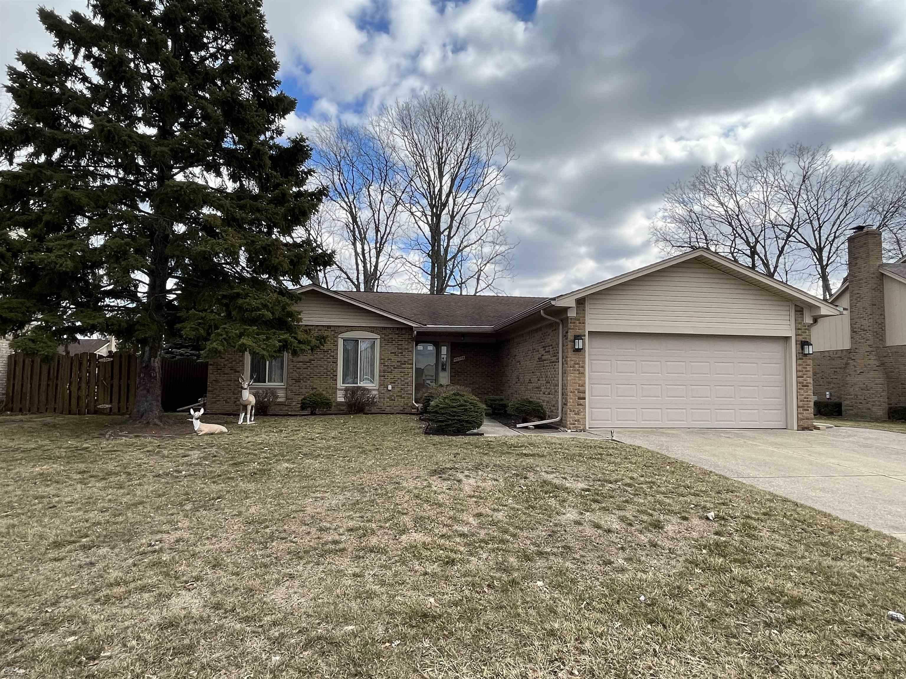 Property Photo:  40706 Nobleton  MI 48310 