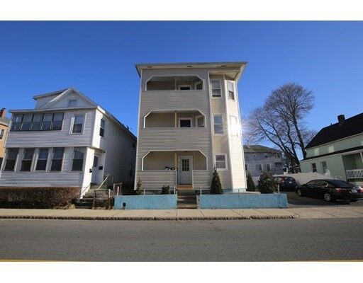 Property Photo:  197 Canterbury St  MA 01603 