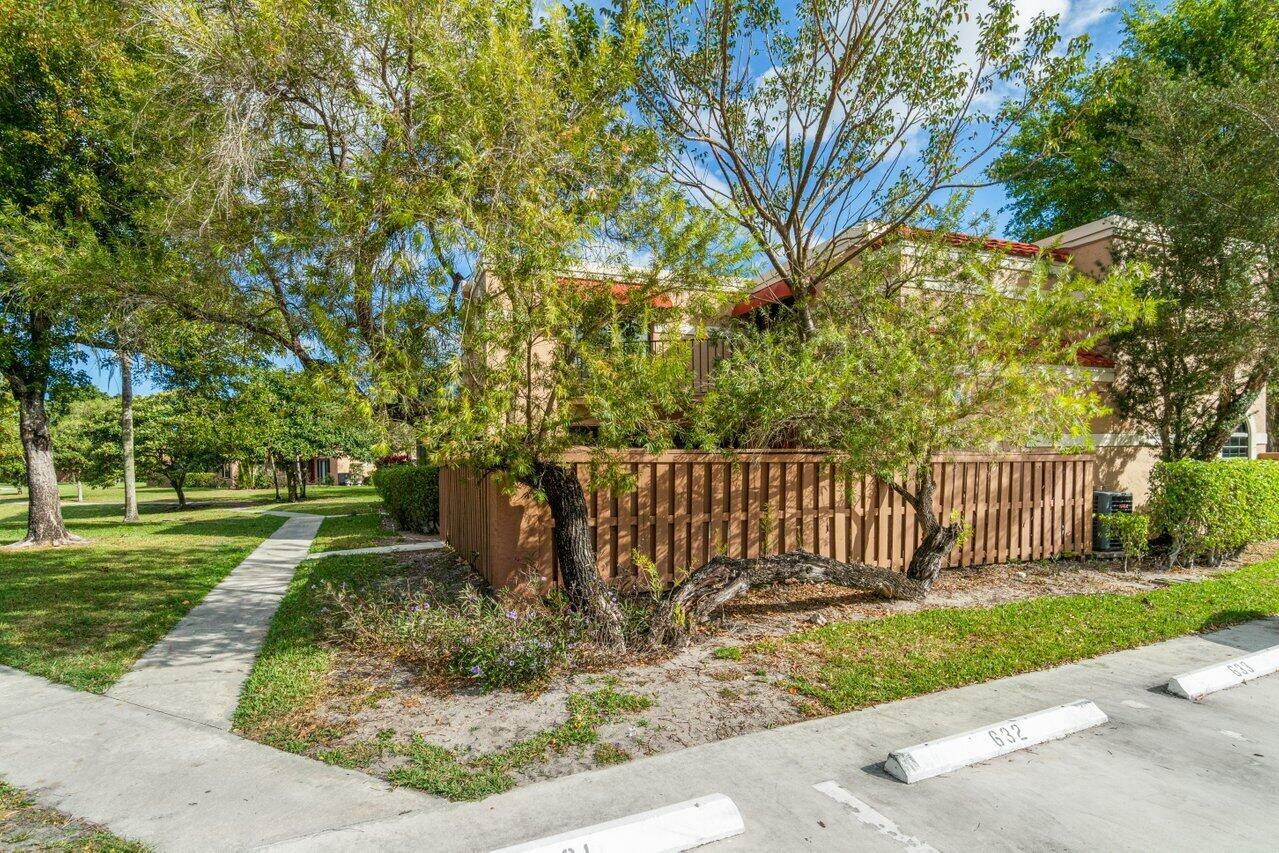 Property Photo:  8080 Severn Drive D  FL 33433 