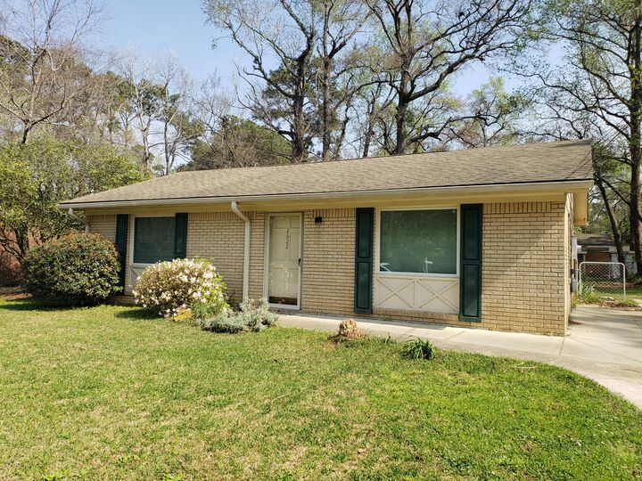 2622 Myrtis Lane  North Charleston SC 29406 photo