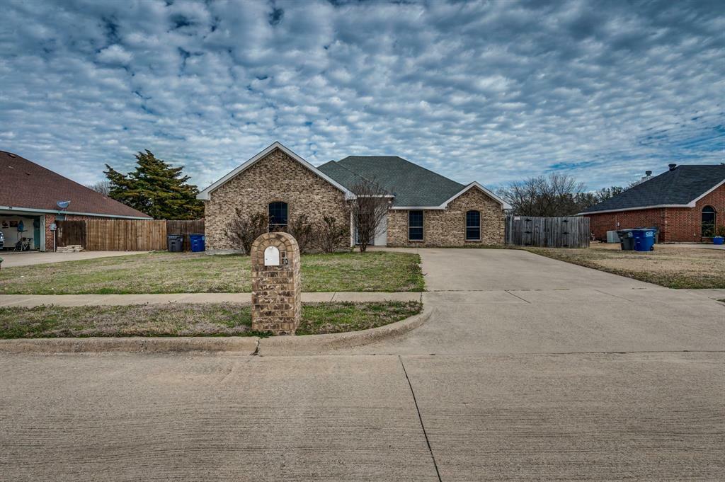 Property Photo:  257 Cobblestone Circle  TX 75154 