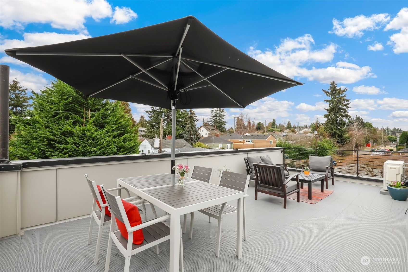 Property Photo: 5916 Fauntleroy Way SW F WA 98136