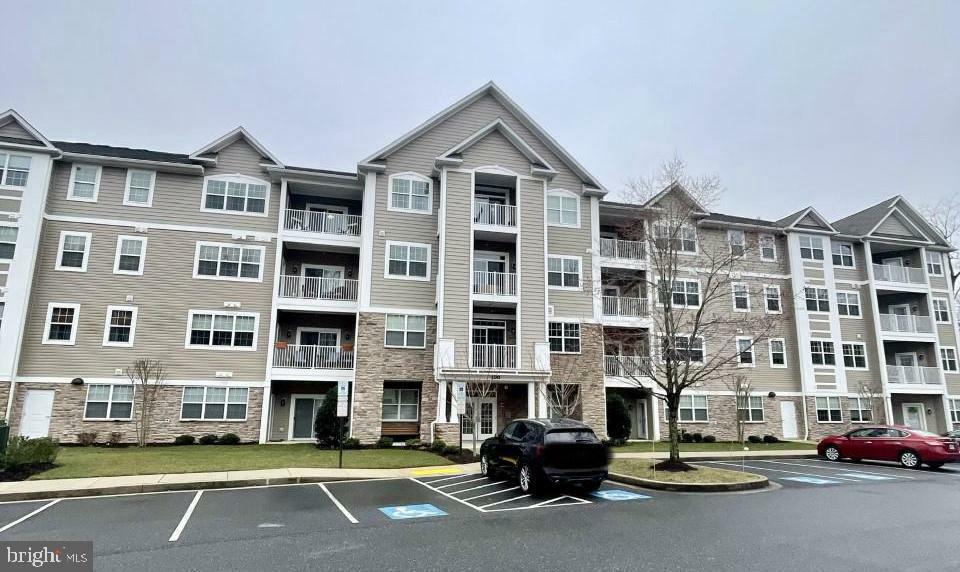 Property Photo: 900 Macphail Woods Crossing 1J MD 21015