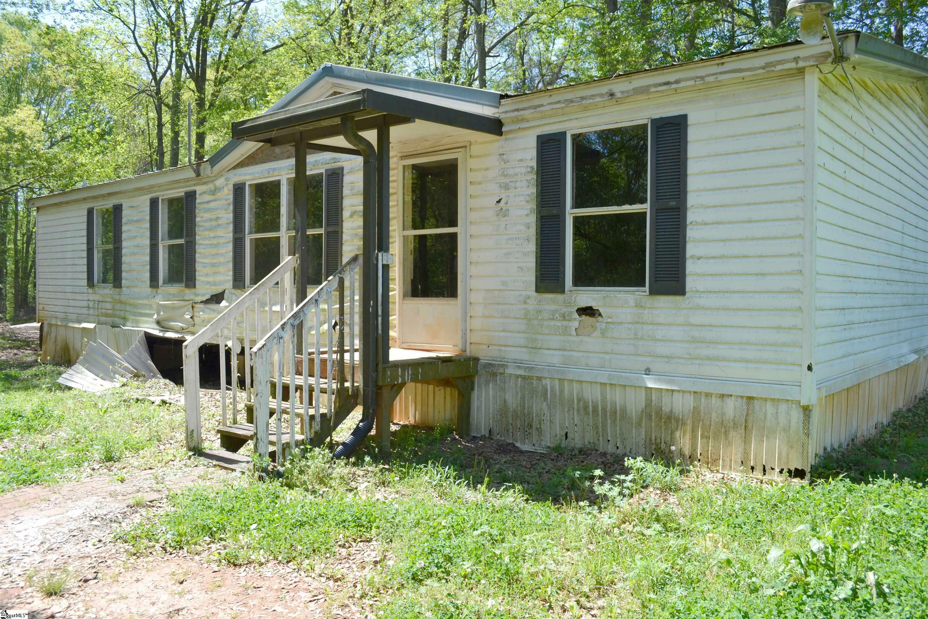 Property Photo: 105 Kaye Drive SC 29624