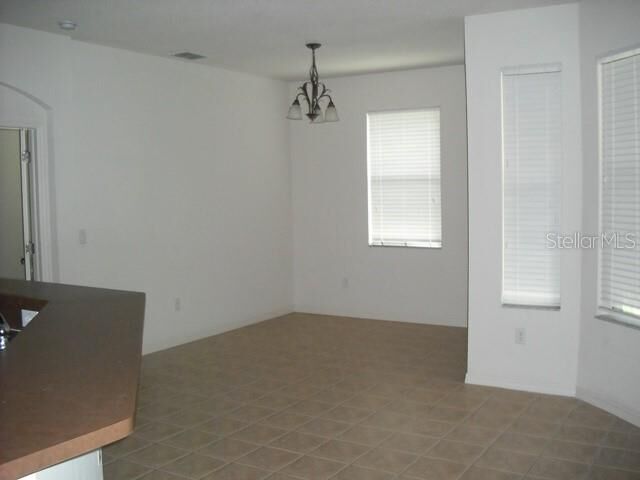 Property Photo:  609 Cedar Waxwing Drive  FL 33510 