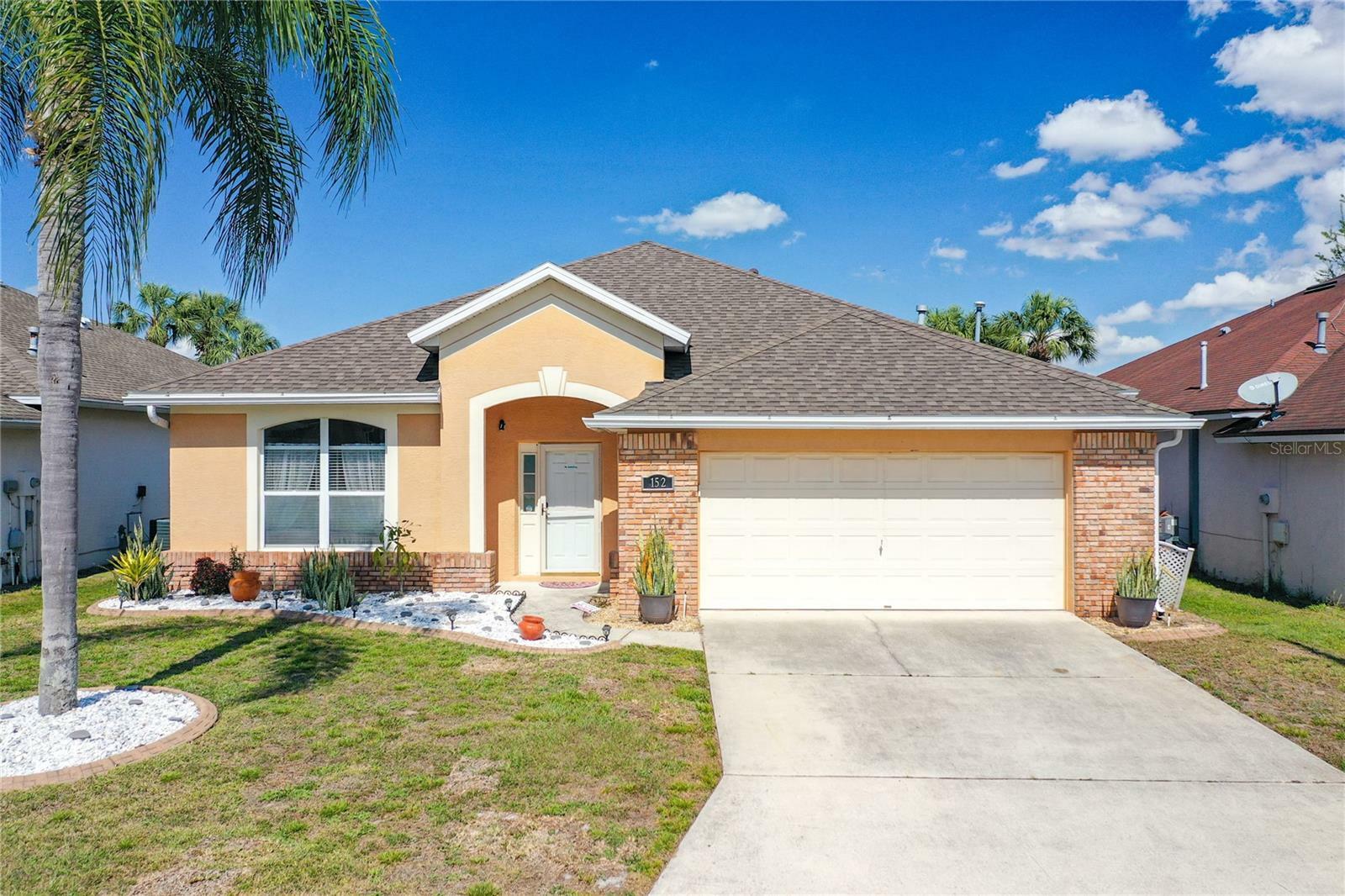 Property Photo:  152 Jaybee Avenue  FL 33897 