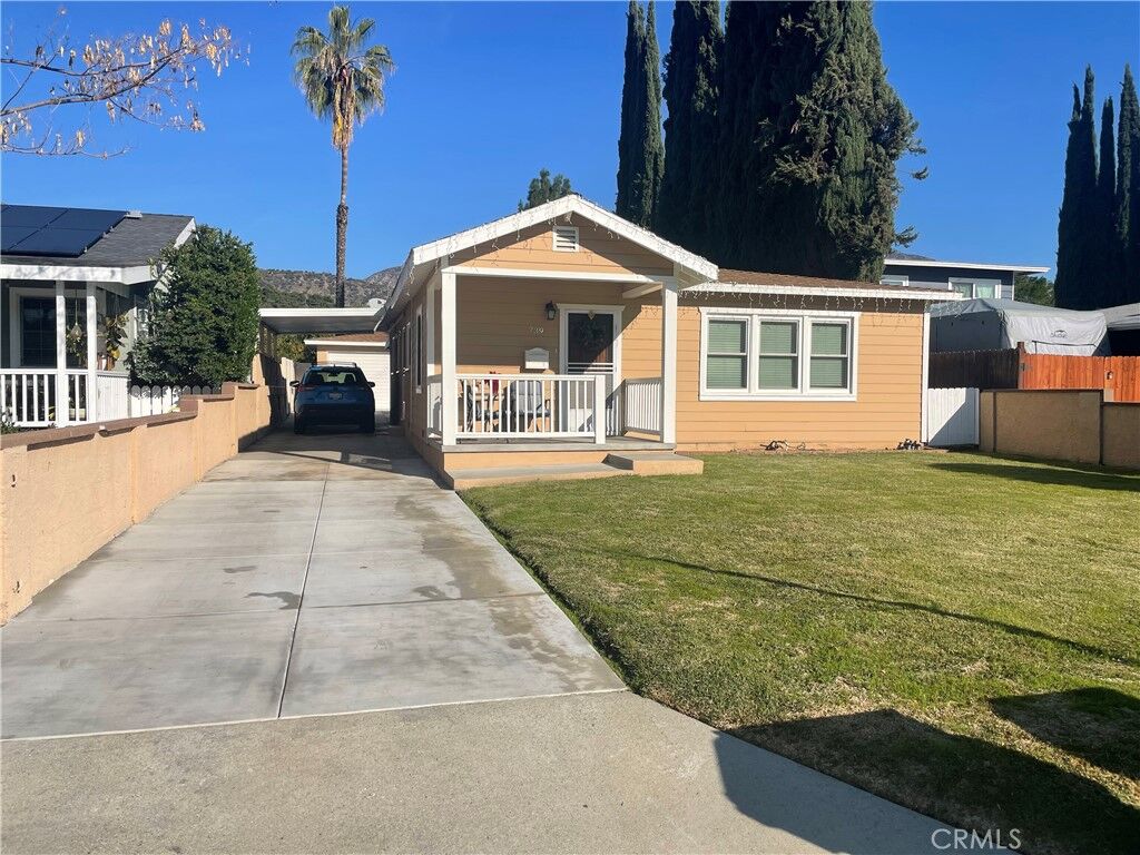 Property Photo:  739 W Lemon Avenue  CA 91016 