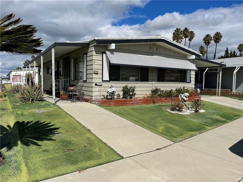 Property Photo:  1728 San Leandro Drive  CA 92545 