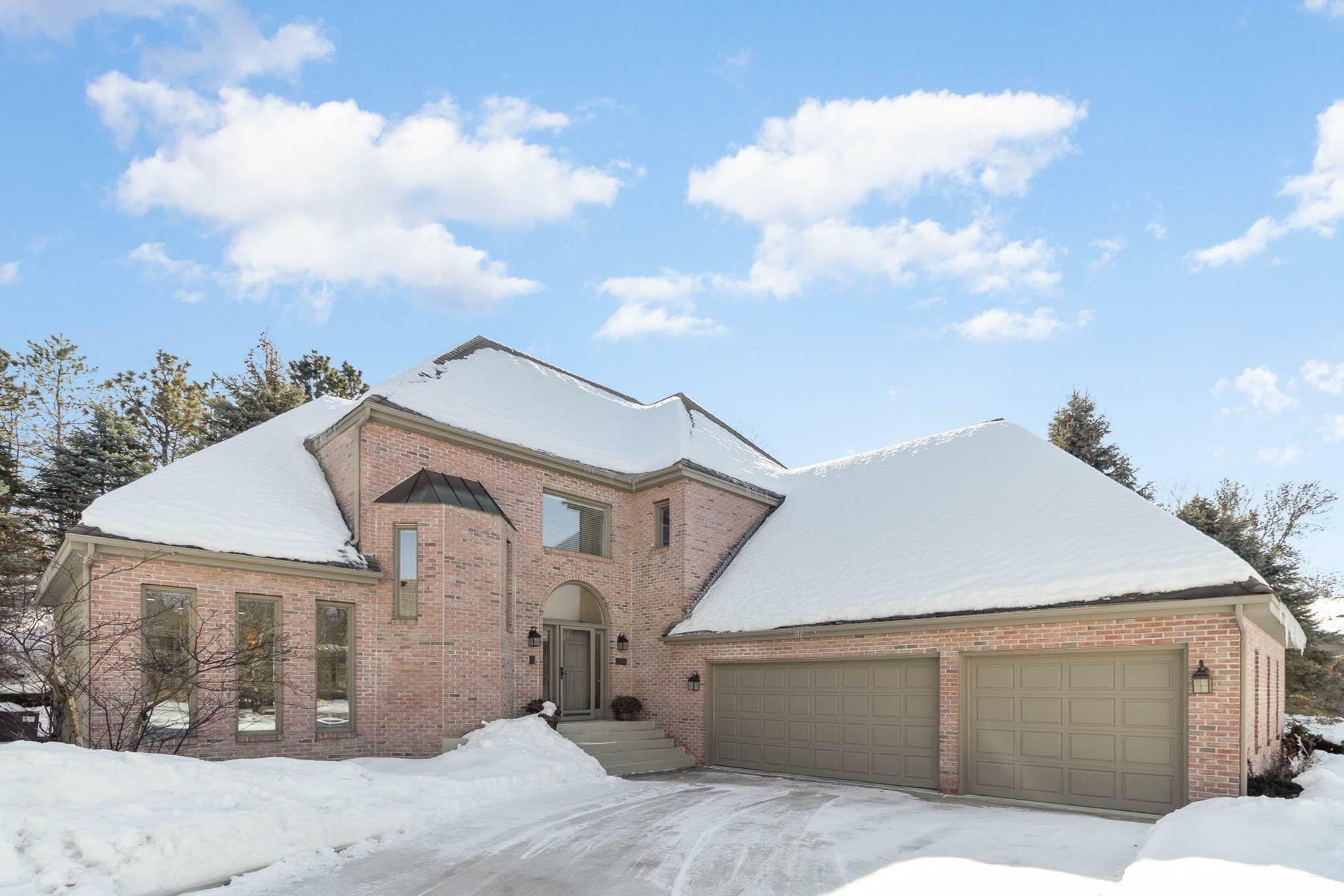 Property Photo: 5341 River Bluff Curve MN 55437
