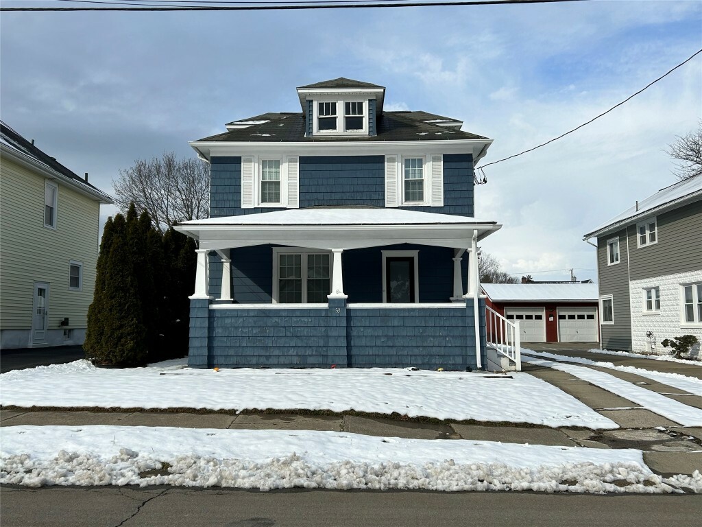 Property Photo:  33 Kirkwood Avenue  NY 13901 