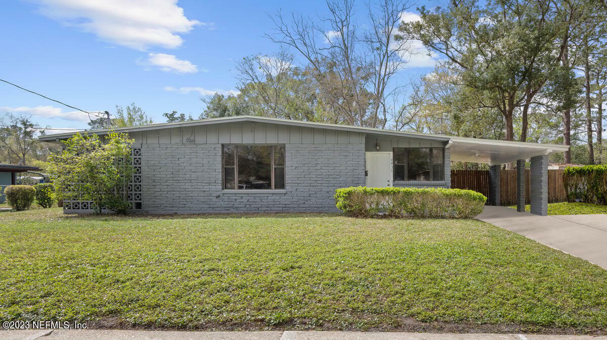 Property Photo:  4836 Clyde Drive  FL 32208 