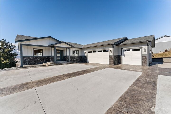 115 Pinot Noir Lane  Manson WA 98831 photo