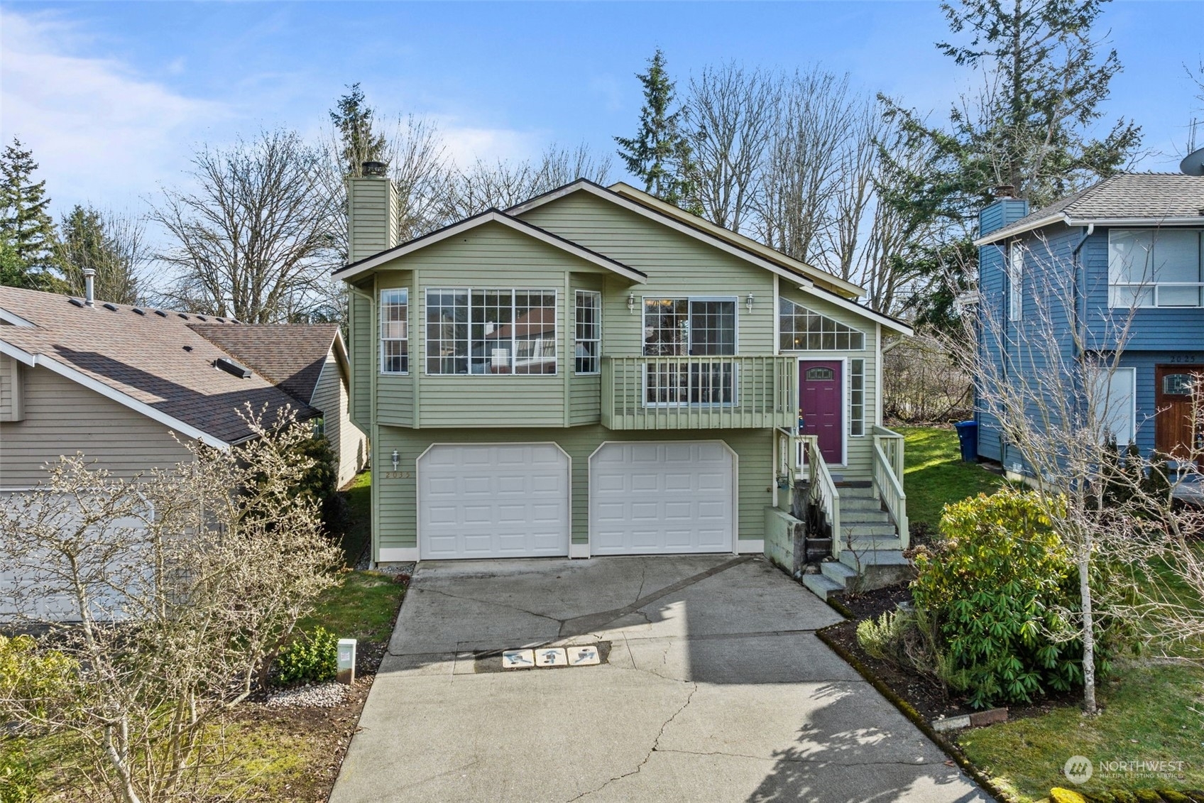 Property Photo:  2035 SE 8th Drive  WA 98055 