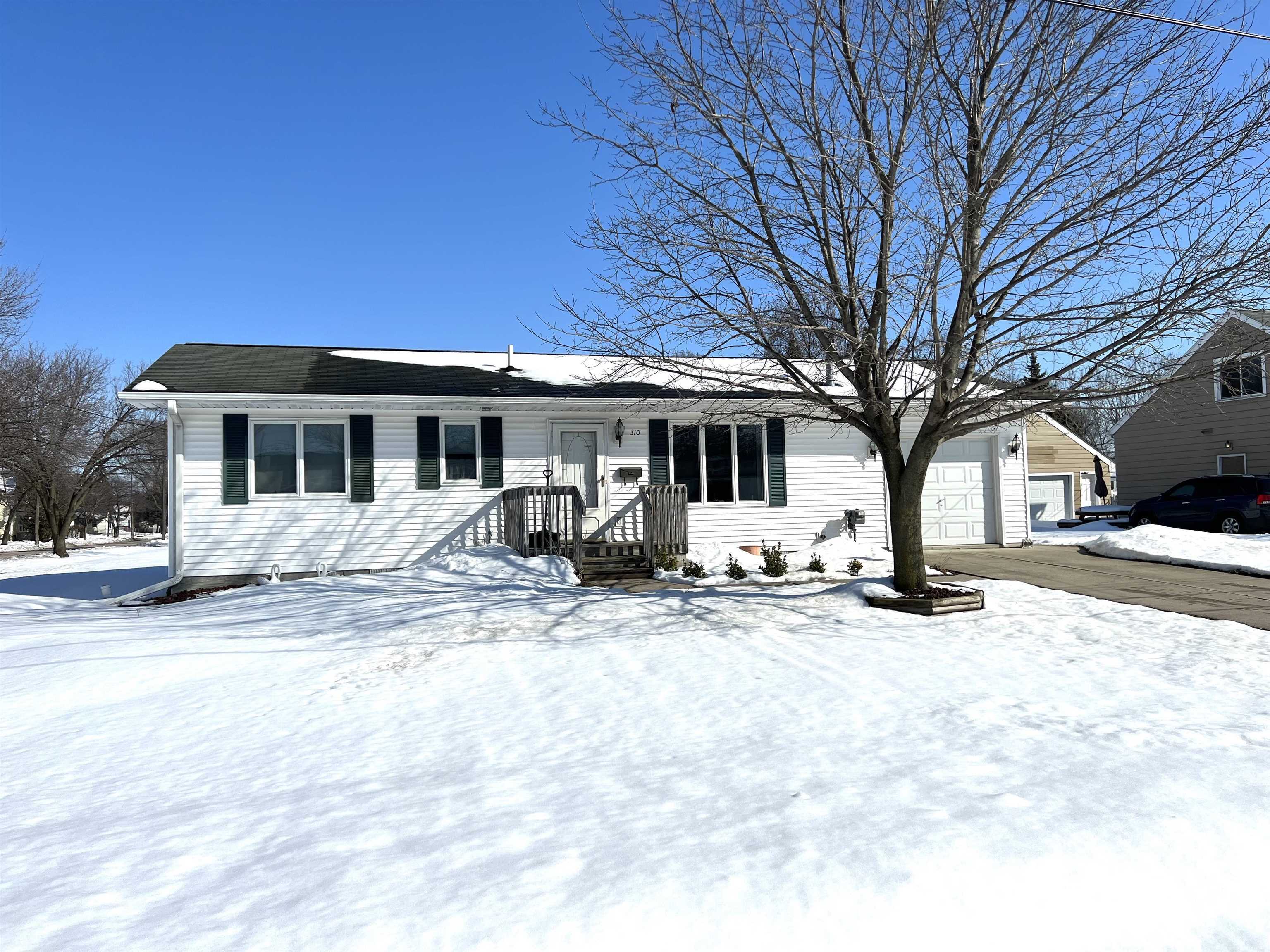 Property Photo:  310 Marston  MI 48706 