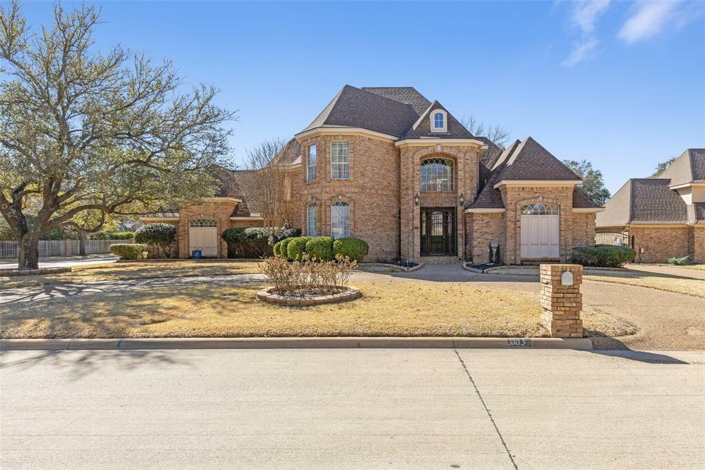 Property Photo: 3305 St Albans Circle TX 76034