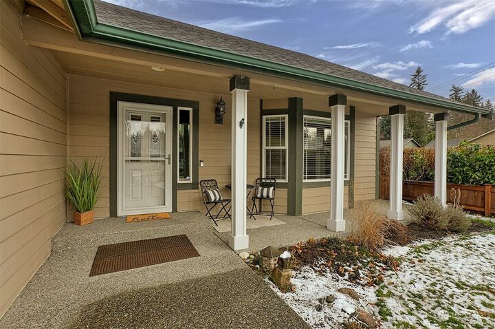 Property Photo:  6207 209th Street NE  WA 98223 