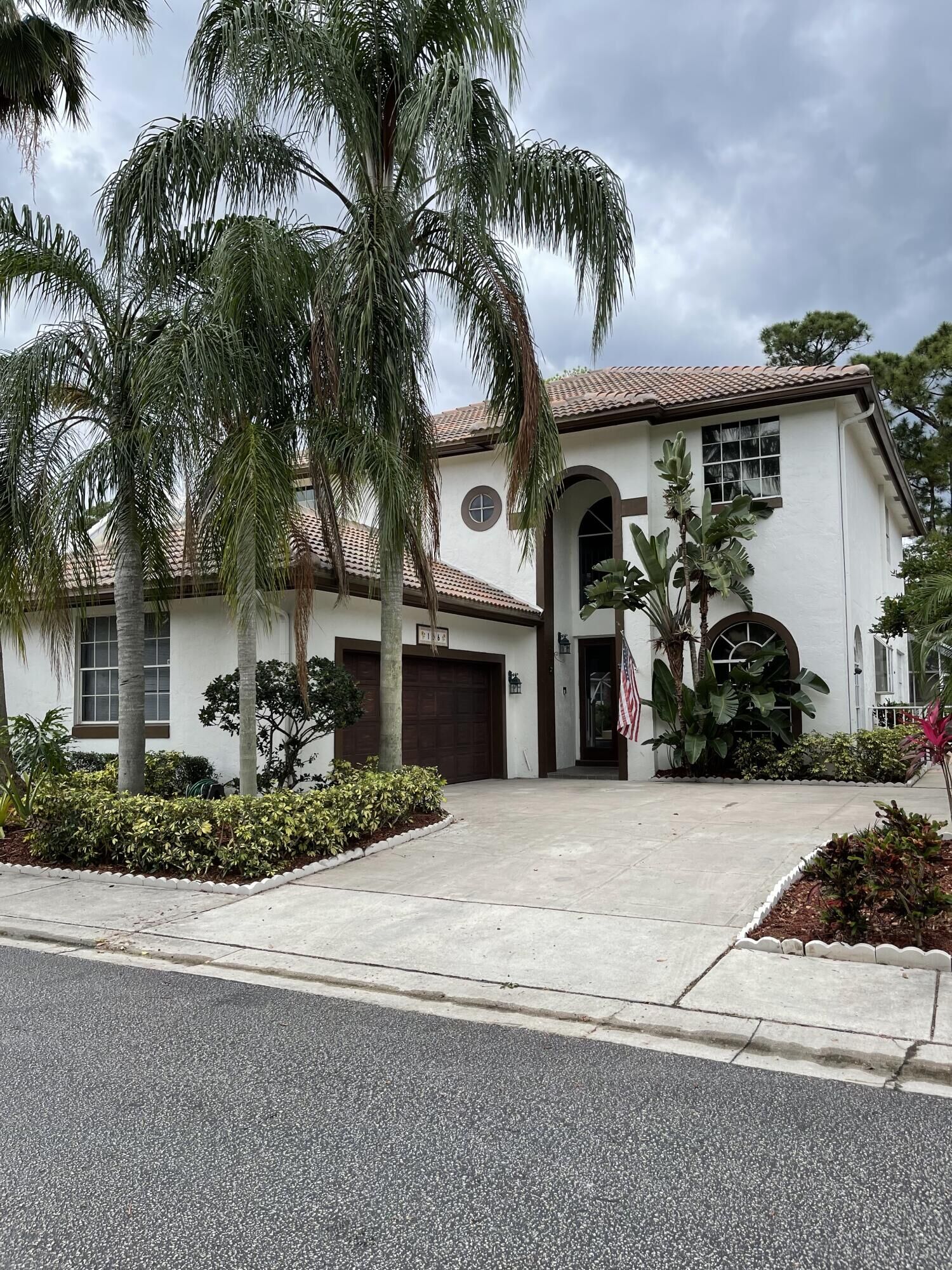 Property Photo:  106 Stonebriar Boulevard  FL 33458 