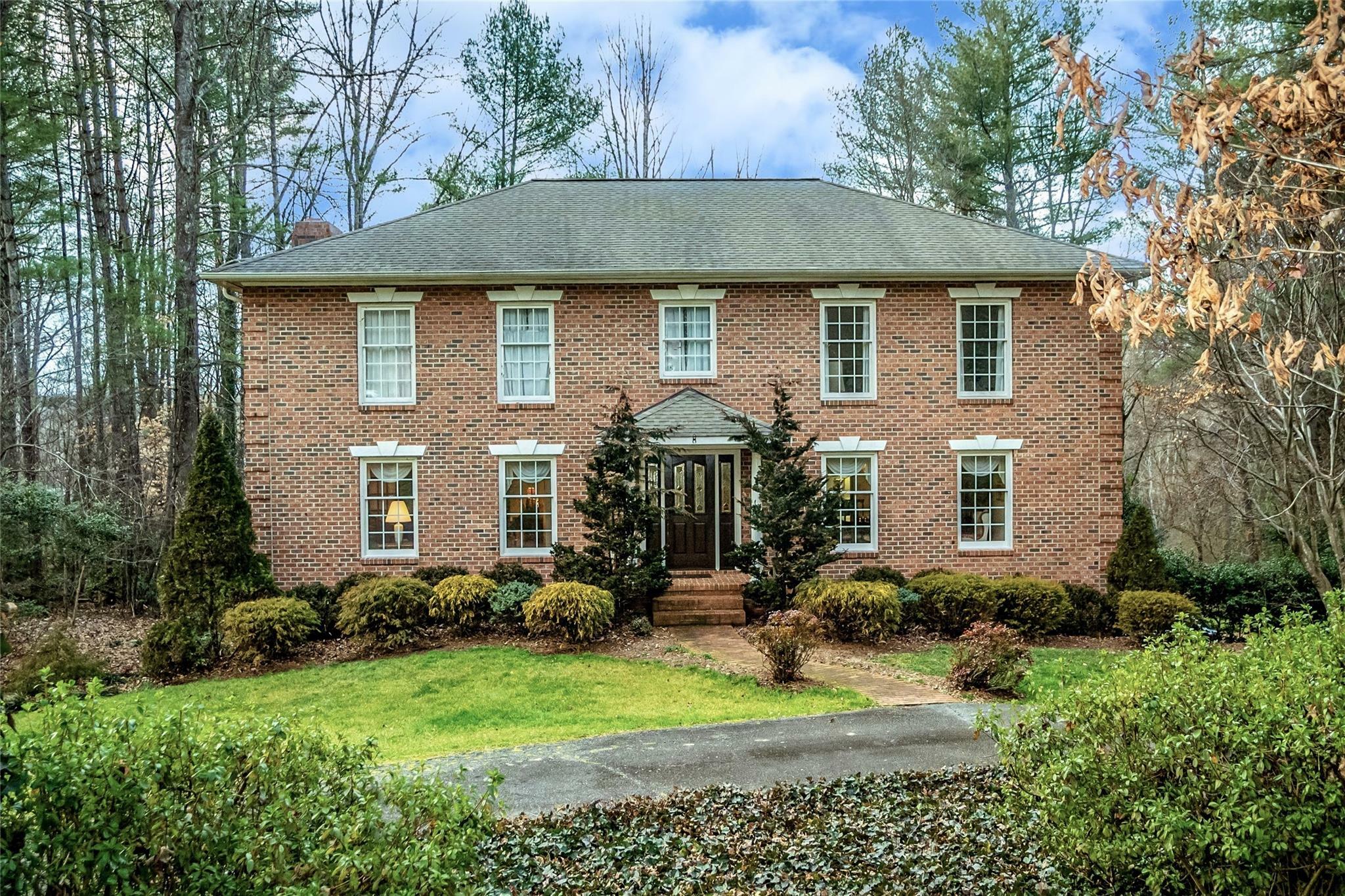 Property Photo:  105 Parkland Street  NC 28655 