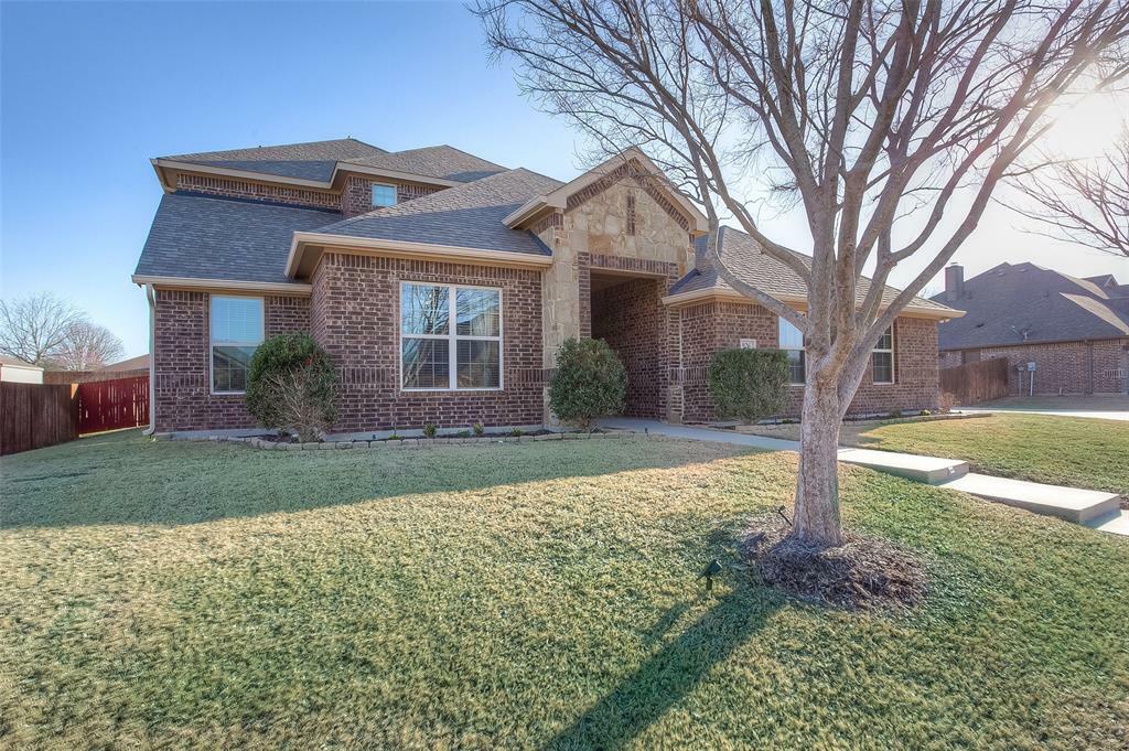 Property Photo:  926 Safrano Street  TX 76065 