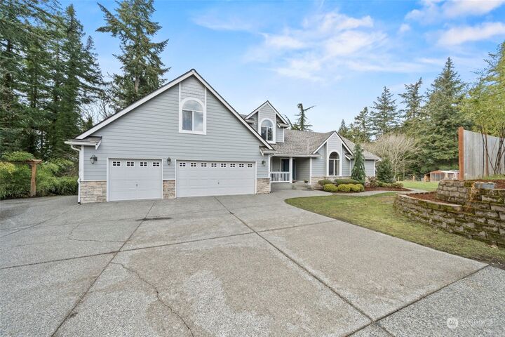 Property Photo:  1716 7th Street SE  WA 98372 