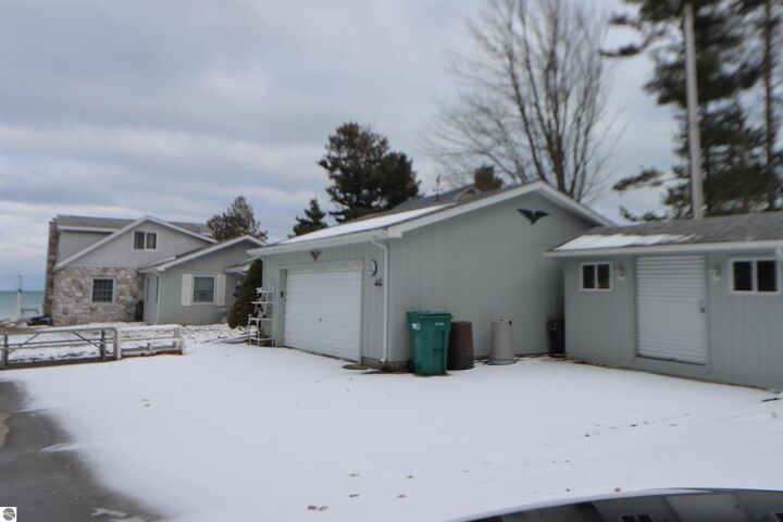 1155 S Bay Drive  Tawas City MI 48763 photo