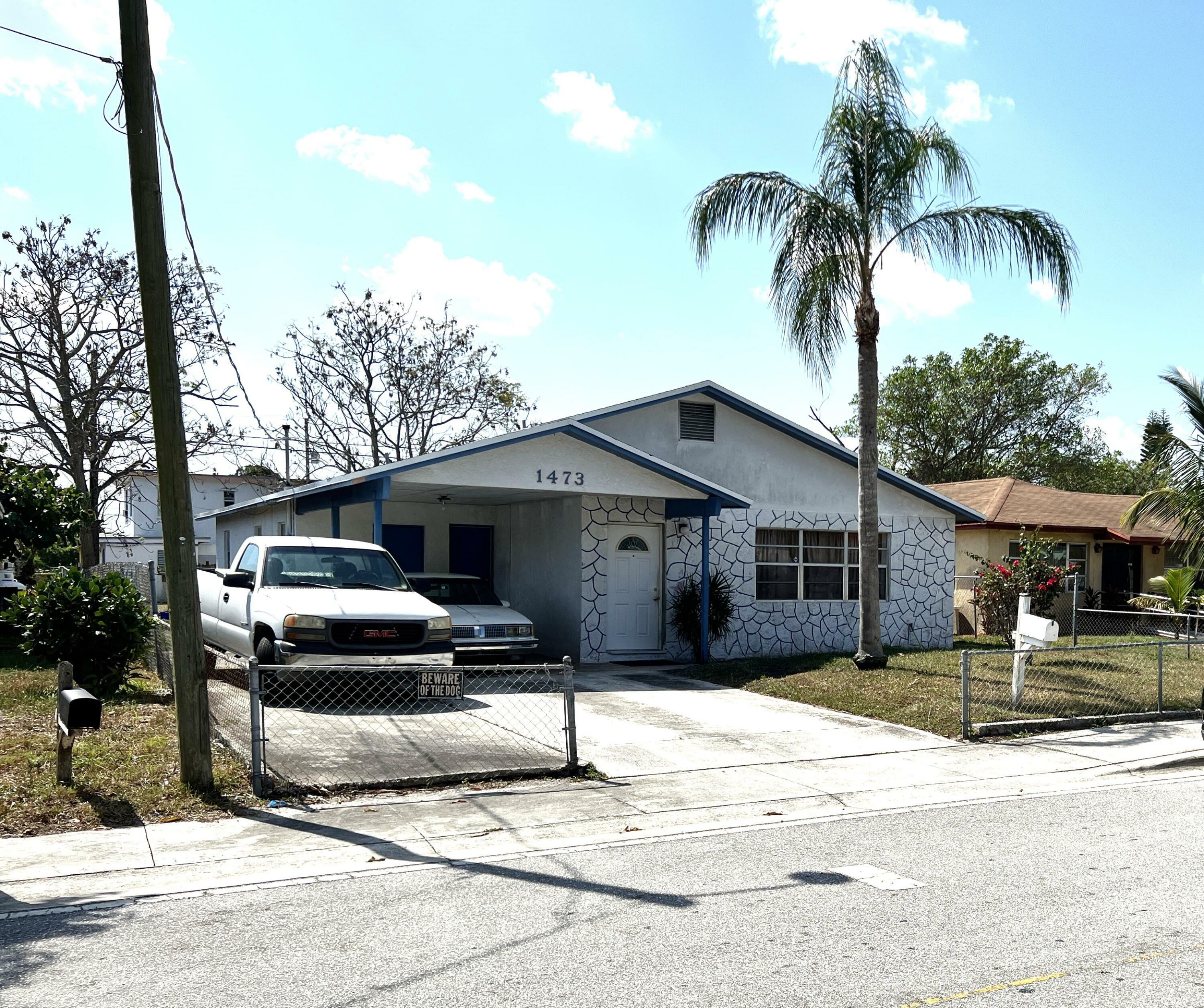 Property Photo: 1473 W 35th Street FL 33404