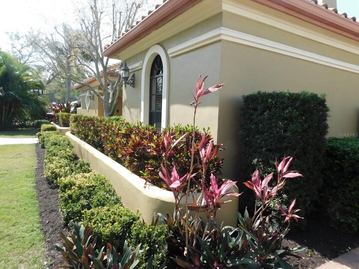 Property Photo:  4638 Pine Harrier Drive  FL 34231 