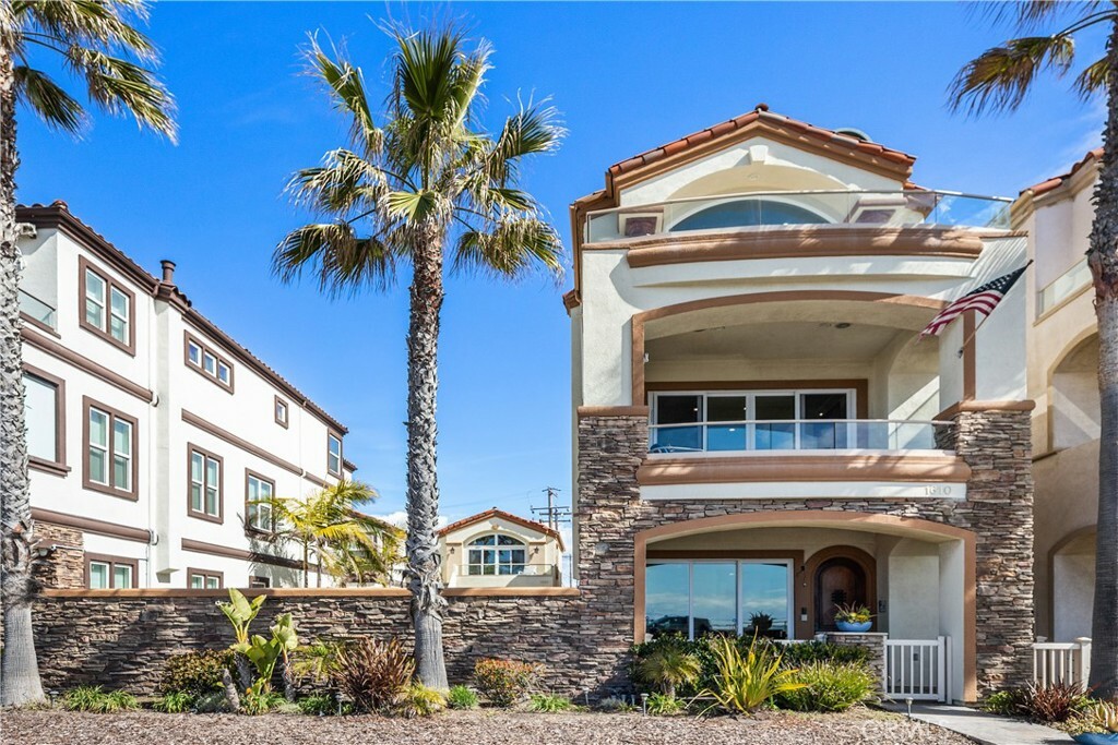Property Photo: 1610 1612 Pacific Coast Highway CA 92648