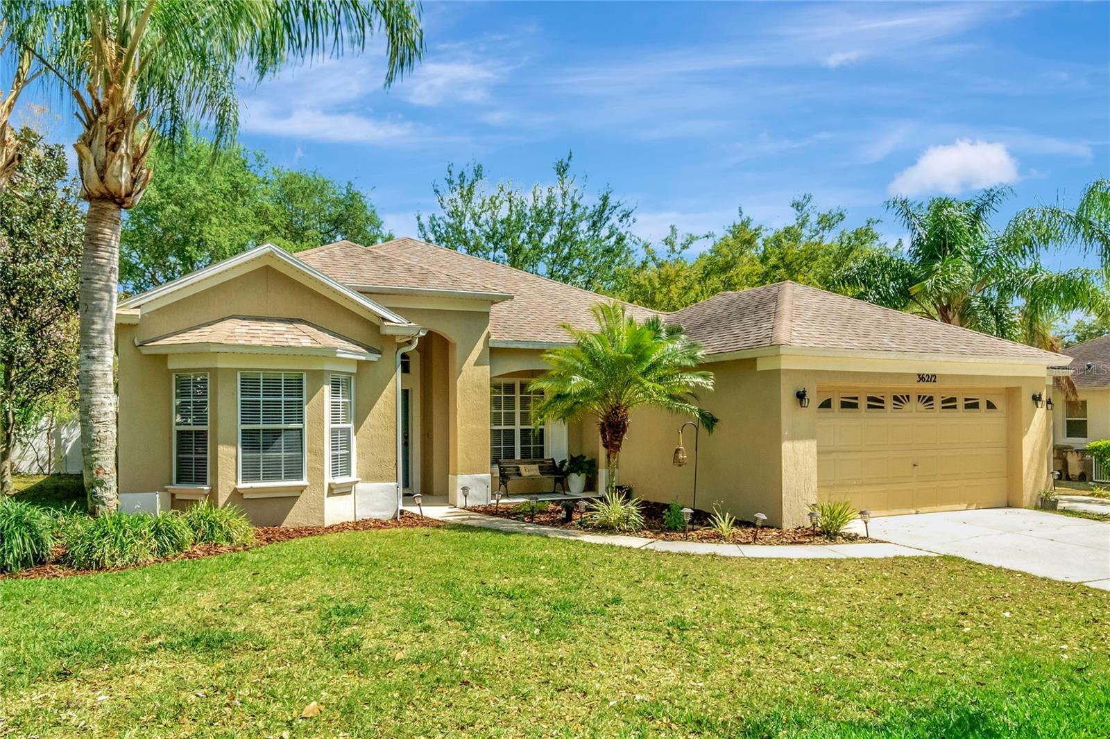 Property Photo: 36212 Spirit Court FL 32735