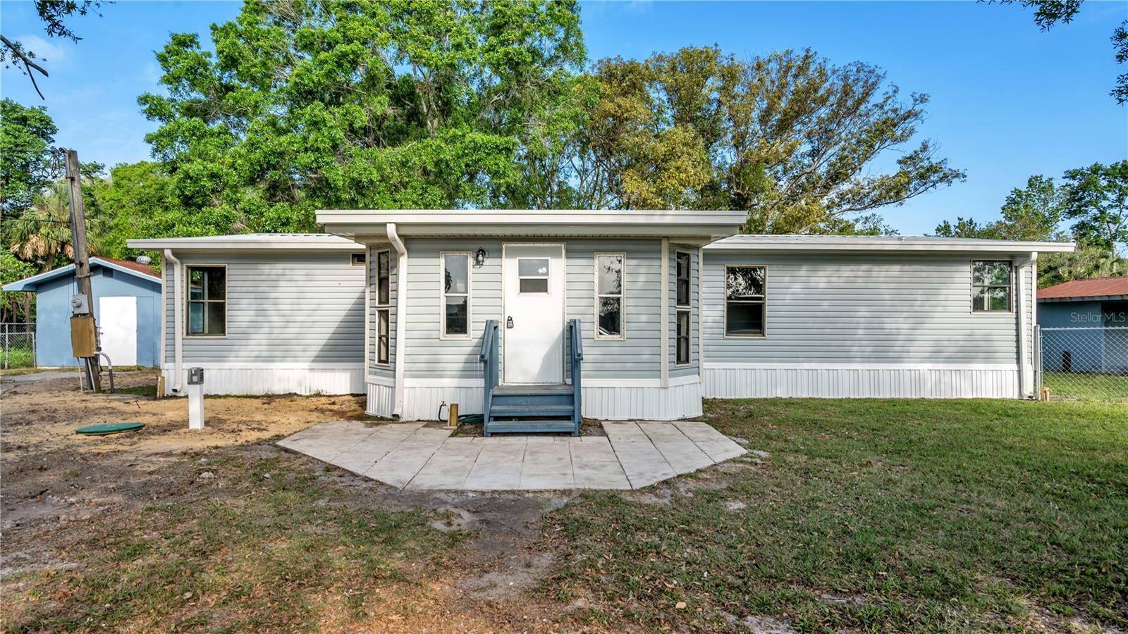 Property Photo:  108 Shell Road  FL 33880 