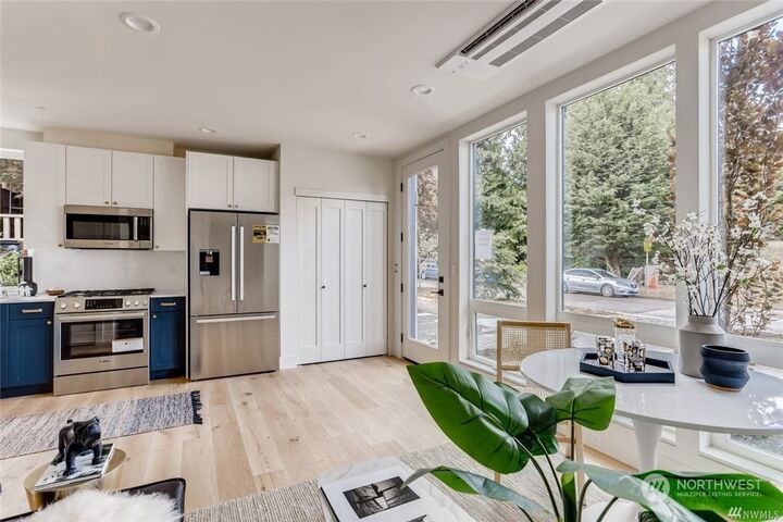 Property Photo: 2606 45th Avenue SW A WA 98116