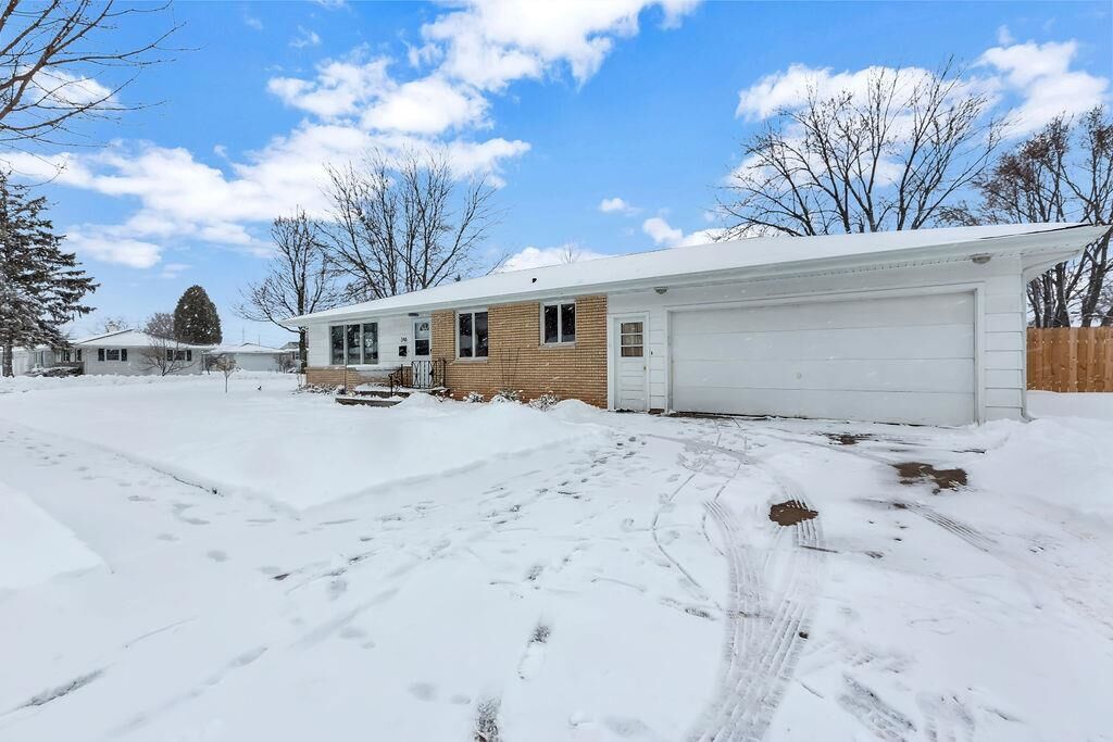 Property Photo:  346 S Roger Street  WI 54136 