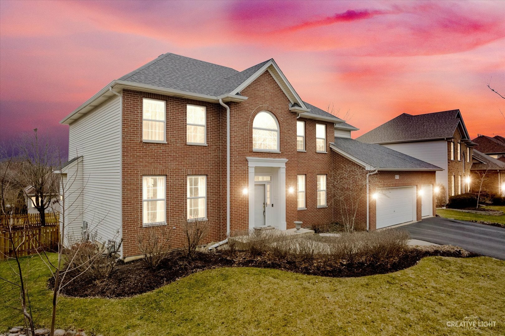Property Photo: 517 Arbor Lane IL 60543